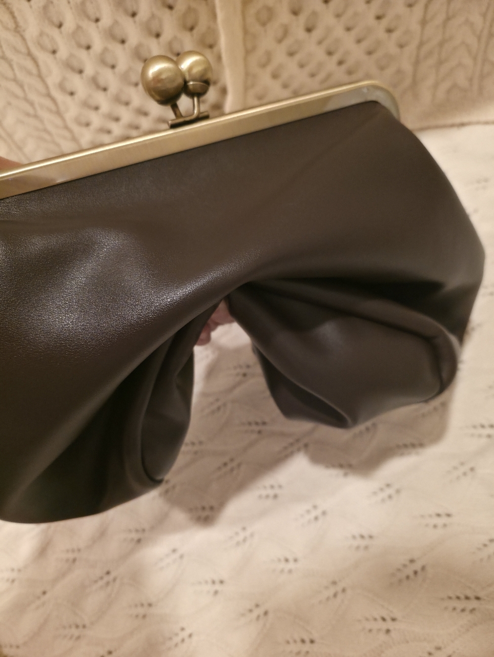 Large Kisslock bag in Chocolate Brown-New without tag - Picture 13 of 15